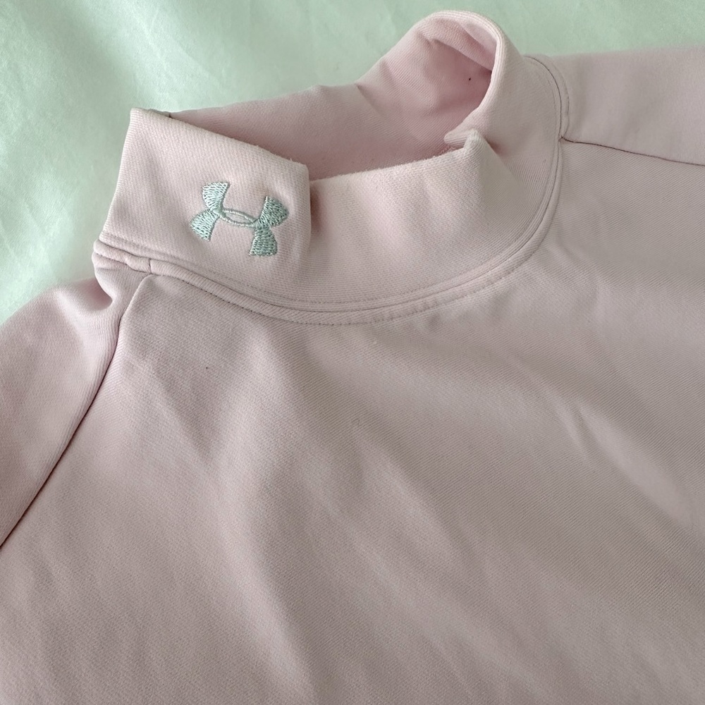 Under Armour Long Sleeve Top - Small in light pink